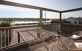 Maas Suites