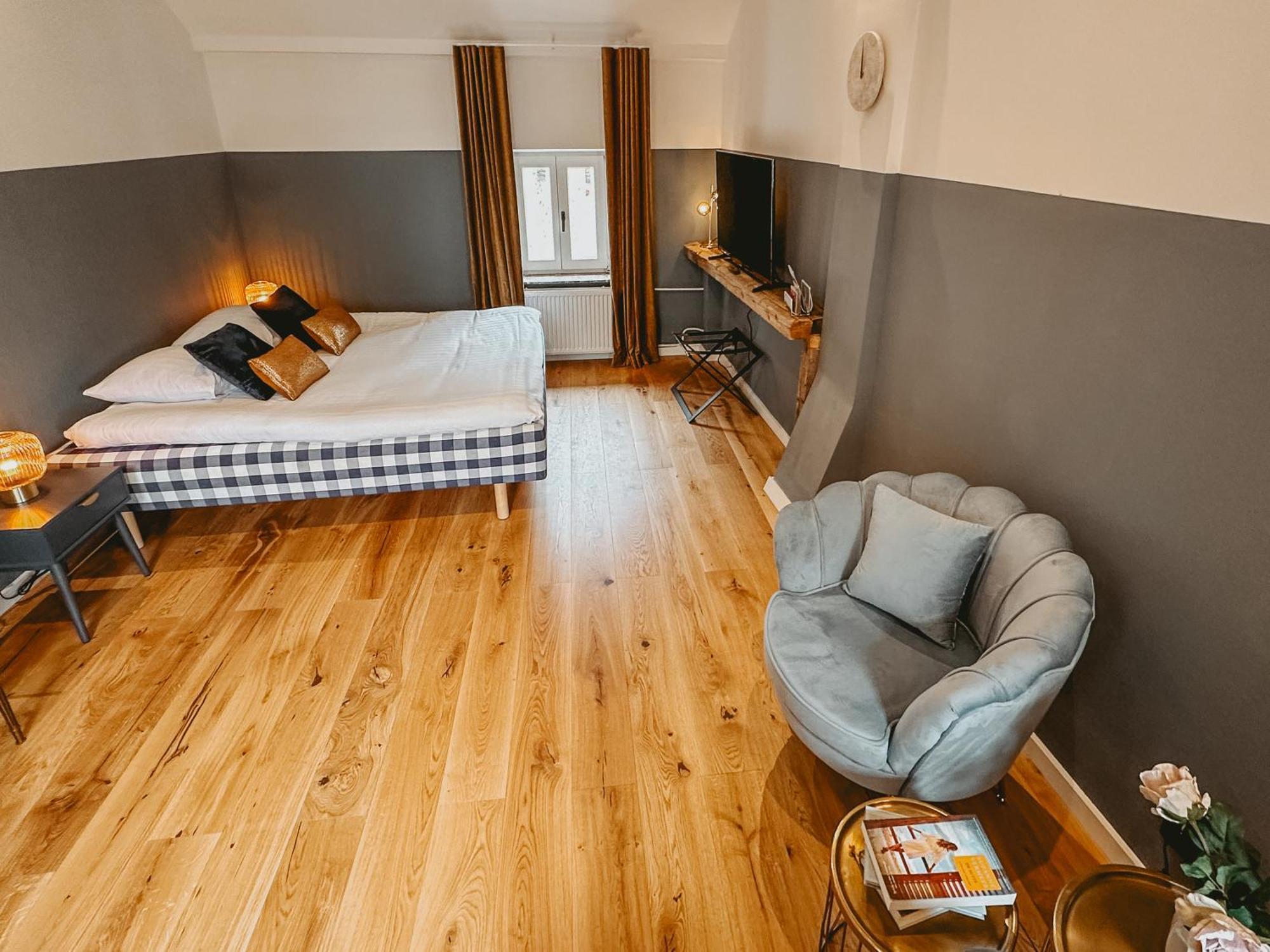 Maas Suites Lanaken Extérieur photo