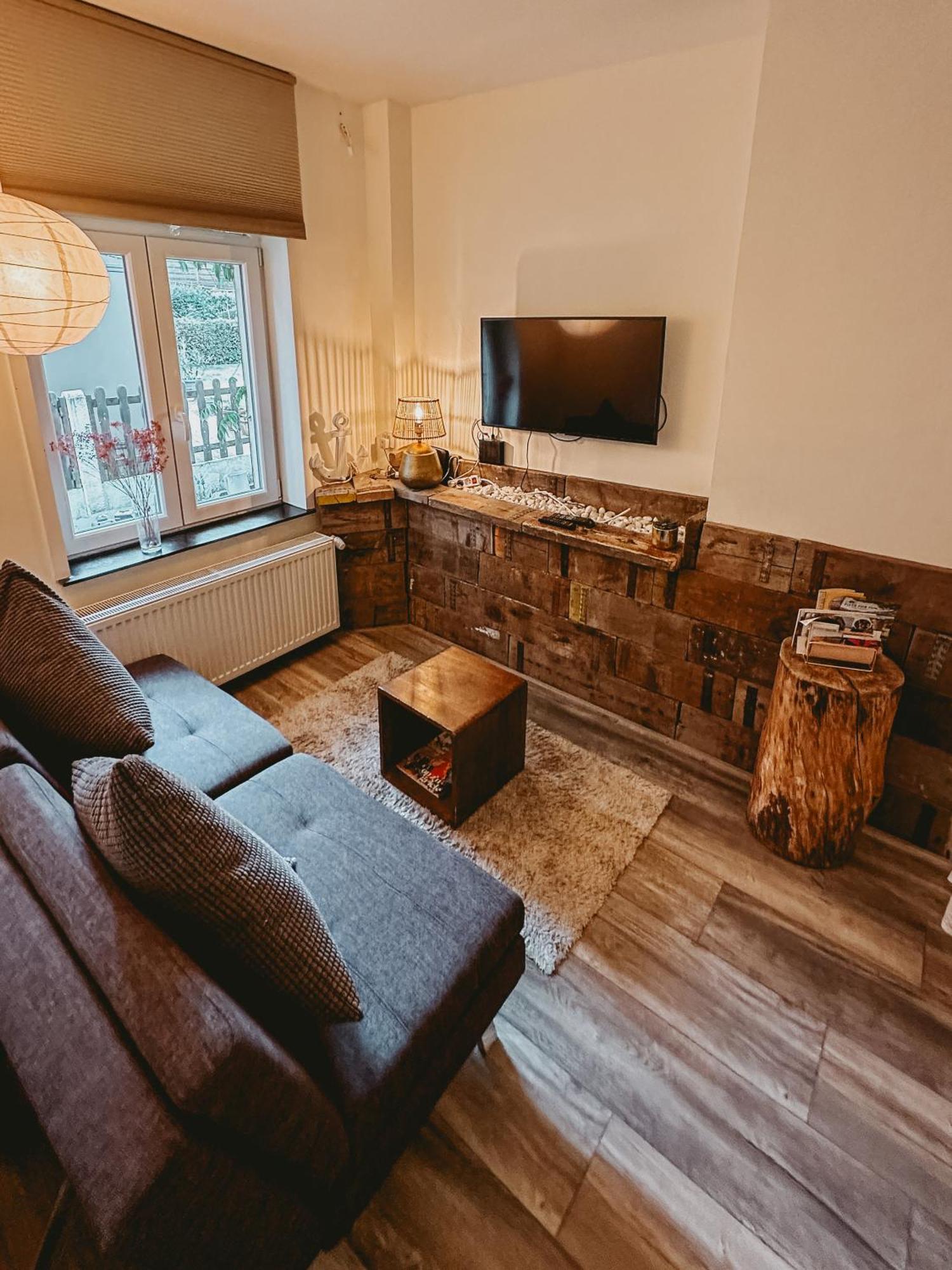 Maas Suites Lanaken Extérieur photo