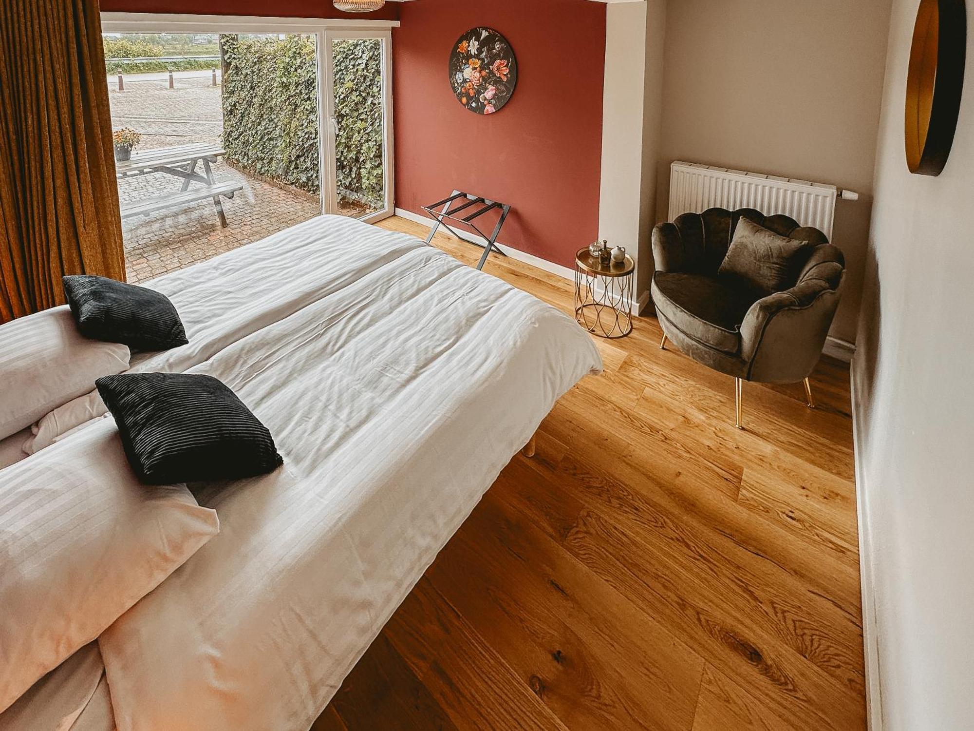 Maas Suites Lanaken Extérieur photo