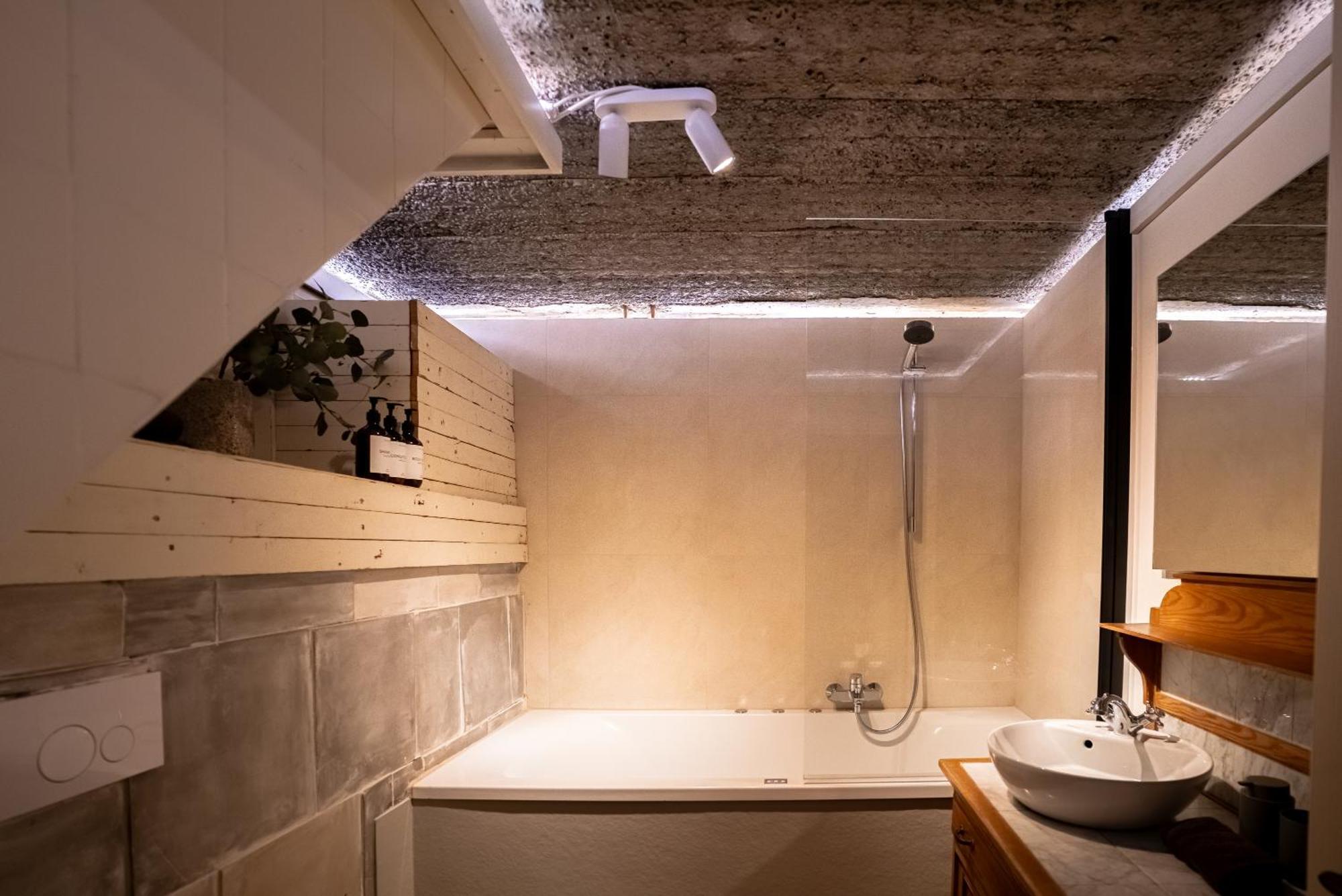 Maas Suites Lanaken Extérieur photo